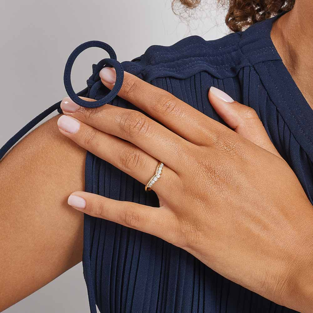 Bague chevron, diadème de diamants