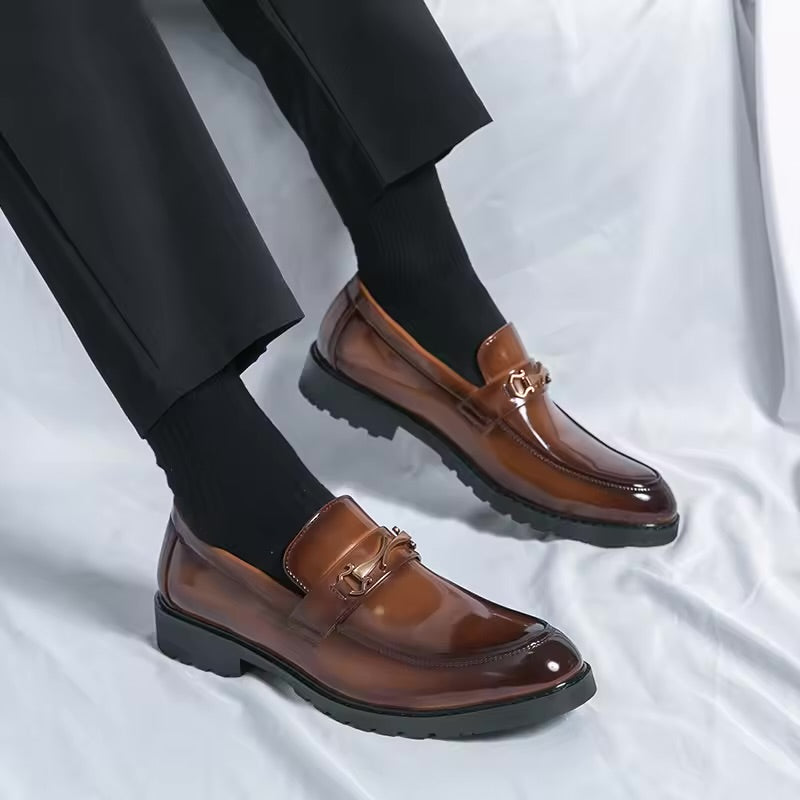 Chaussures confortables de style britannique pour hommes, chaussures formelles officielles Oxford, simple marchand senior, affaires classiques, printemps, été, nouveau