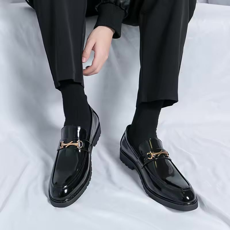 Chaussures confortables de style britannique pour hommes, chaussures formelles officielles Oxford, simple marchand senior, affaires classiques, printemps, été, nouveau